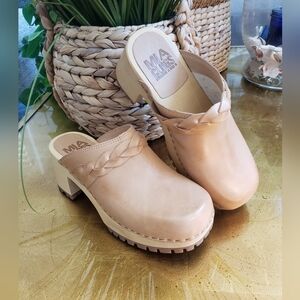 MIA Women's Braided Tan Mules